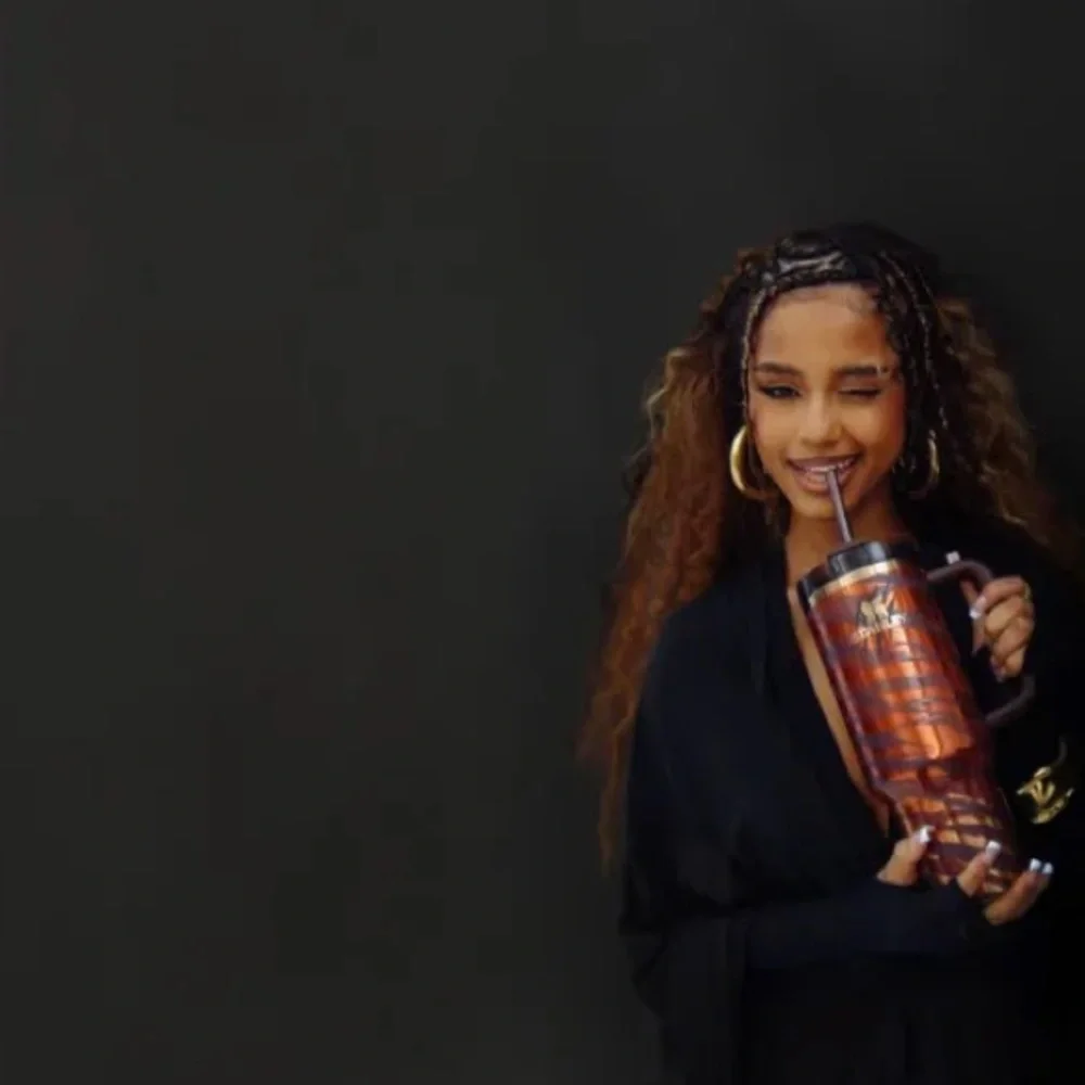 special edition Tyla Tyger Stanley Flowstate 40oz tumbler | collectible - Picture 8 of 10